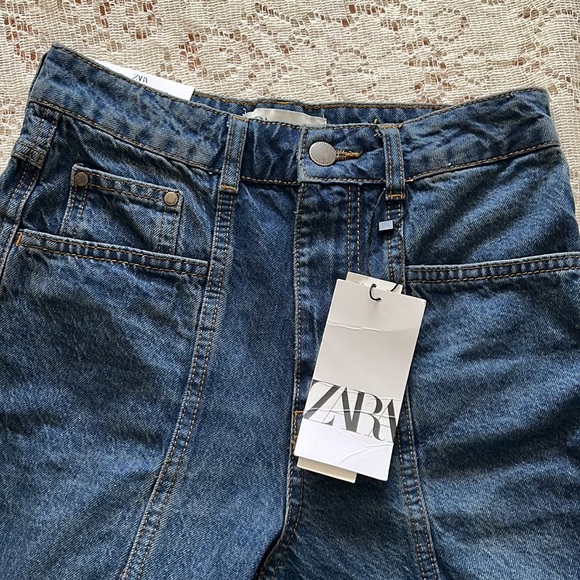 Zara Paneled Jeans High Rised Tapered Leg Slim Fit Mid Blue Size 4 NWT - Picture 2 of 11